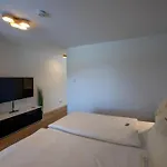 Residenz Zugspitzblick Mit 6 Schlafzimmern By Interhome *