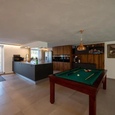 Residenz Zugspitzblick Mit 6 Schlafzimmern By Interhome Appartement