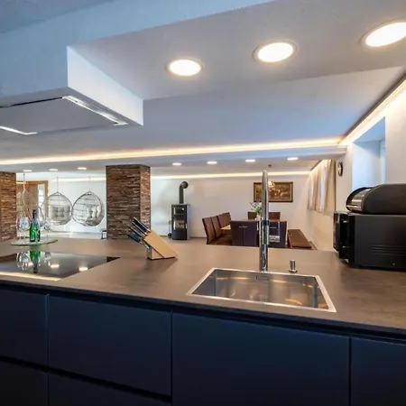 Residenz Zugspitzblick Mit 6 Schlafzimmern By Interhome Appartamento *