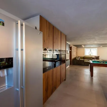 Residenz Zugspitzblick Mit 6 Schlafzimmern By Interhome Апартаменты *