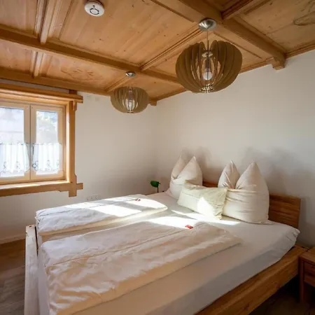 Residenz Zugspitzblick Mit 6 Schlafzimmern By Interhome