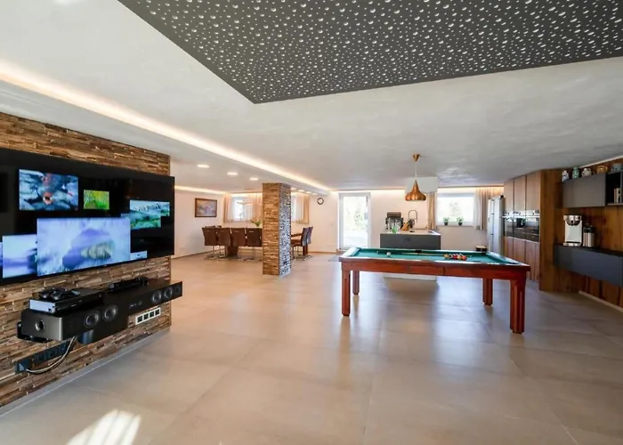 Residenz Zugspitzblick Mit 6 Schlafzimmern By Interhome *